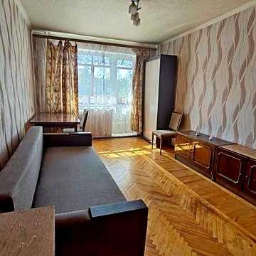 Продам 1-комнатную квартиру возле метро Салтовская
