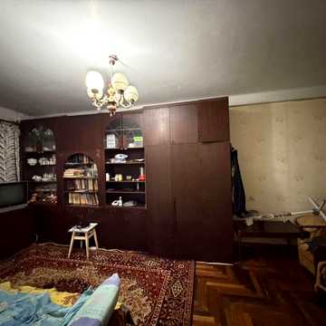 Продаж 1-кімнатної квартири, Комунарівський район, 1/9 поверх