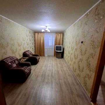 Продам 2-ку в нормальном жилом состоянии на Новых Домах