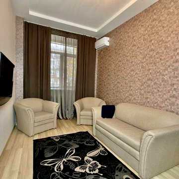 Продам 2к квартиру в Центре проспект Явлрницкого 94