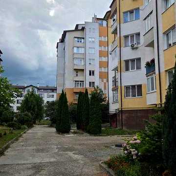 Продаж 2-кім. квартири 77 кв.м. по вул. Винна Гора 16 (Винники)