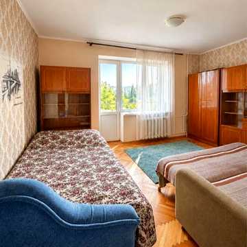 Продаж 1 кім квартири на Новочерчинській