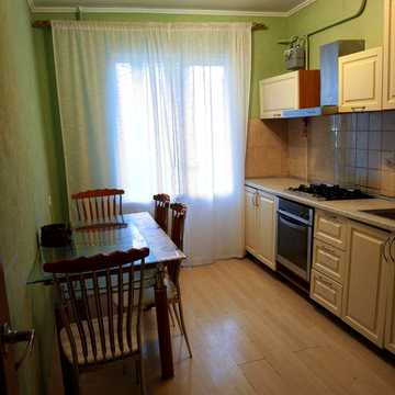 Продам 3-х кімнатну квартиру, проспект Миру 15 , м. Південне