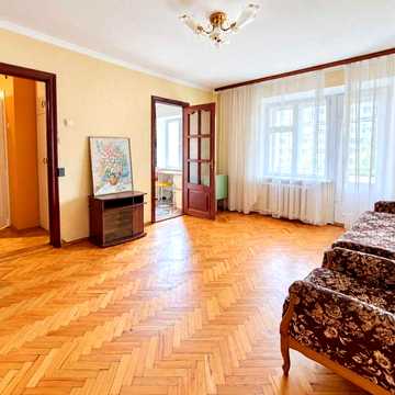 3ср. метро КПІ, вул. Борщагівська 117