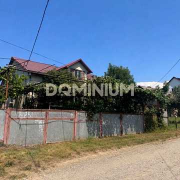 Продається будинок  в м. Хуст .Cертифікат