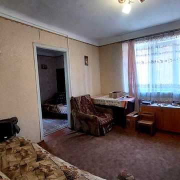 Продам 2-кімнатну квартиру. Вул.Гоголя,7.