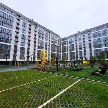 Продаж 1 кім. кв. в цегляному будинку, газове опалення, середній поверх.