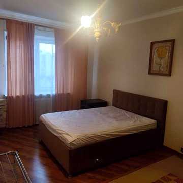 1 кімнатна. Вулиця Григоренка 18а. Метро Позняки,