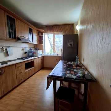 Продам 3х кімнатну квартиру по  Авраменко