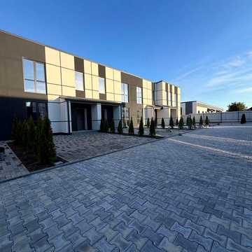 Продаж туанхаусів з центральними комунікаціями та газом БЕЗ КОМІСІЇ