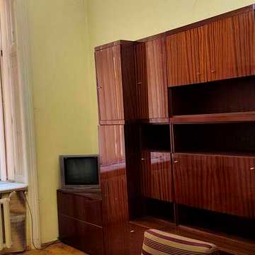 Продаж 2к.пр.Свободи, під житло, інвестицію, парадний вхід, балкон
