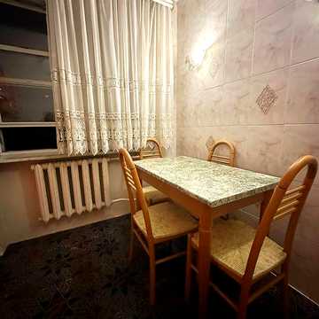 Продаж 2к Квартира Небесної Сотні проспект