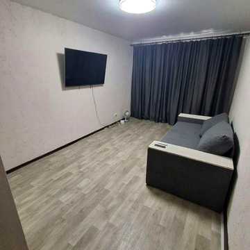 Сдам 1-комн. из. квартиру на Алексеевке(двухсторонняя),