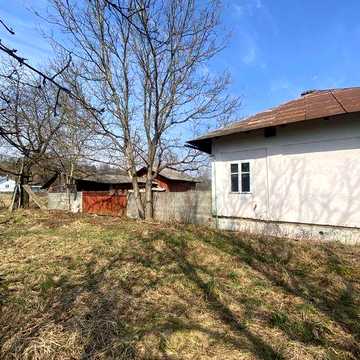 Продається будинок в Карпатах