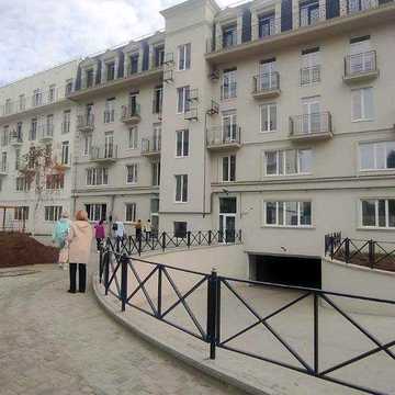 Квартира з ремонтом та меблями в новому будинку вул.Тополева