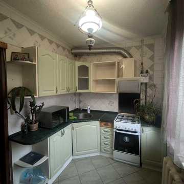 Продам 3 кімнатну квартиру Грушевського