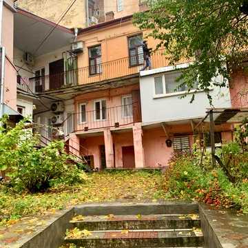 Здам 3 кімнатну квартиру в центрі вул.Соборна 8. Від власника.