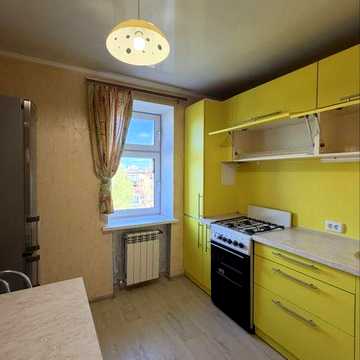 2 кімнатна на Соц місті вулиця Степенп Тільги