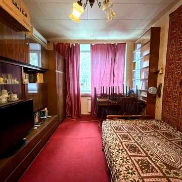 Продаж 2-к квартири 44 м² СТАЛІНКА біля Політеху та Французького б-ру! Високі стелі, 2 спальні, цегляний будинок. Поруч море