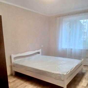 3 кімнатна на 4 Зарічному Покровський район