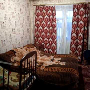 Продам 3-кімнатну квартиру у м. Ромни