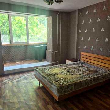 Продам однокімнатну квартиру на А.Кутузакія