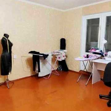 Простора 3 кімнатна квартира на пр-ті Добровольського /Бочарова, 6/12!