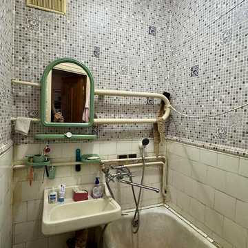 Продаж 3к Квартира Грушевського вулиця