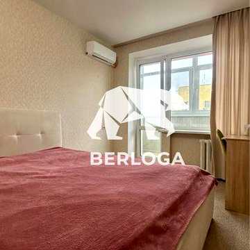 1 кім. квартира в Центрі, цегла/балкон/меблі + техніка