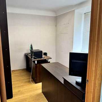 Продаж 3к Квартира Карпенка-Карого вулиця