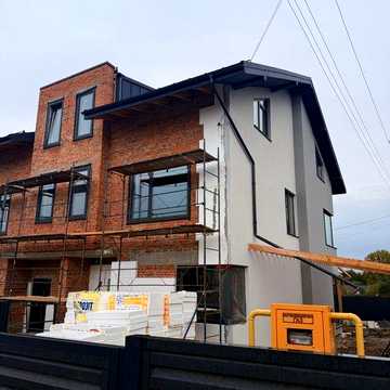 Продаж котеджу з частковим ремонтом Львів