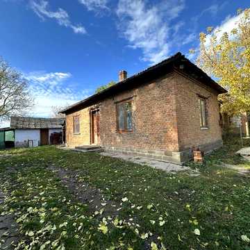 Продам  будинок в селі Ілавче