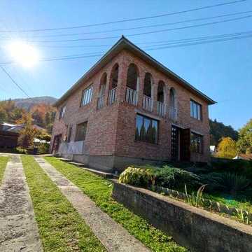 Продаж будинку Косів, 260 м2, ділянка 9 с, Соколівка, Карпати, комунікації, гори, камін, пічка, світло, асфальт, гараж
