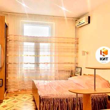 3к.72м2, ЮЖД (м. Южный вокзал, ул. Евгения Котляра) 113760 -  Продаж квартири Харків - RE-113760