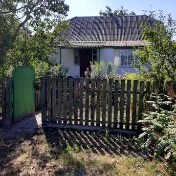 Продам будинок з приватизованою землею