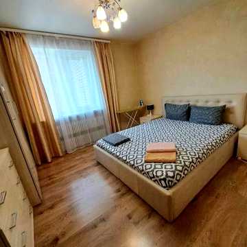 Сдам 2 комнатную квартиру центр