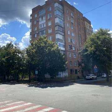 Квартира трикімнатна центр від власника