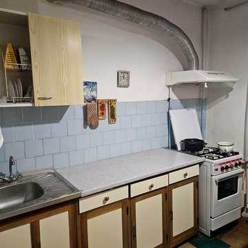 Сдаю 2к  просторную квартиру в центре , закрытый двор
