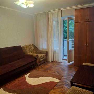 Басейна, центр міста 1 кімнатна квартира, метро Палац Спорту-4 хвилини пішки