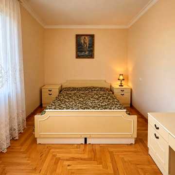Оренда 3 кімнатної квартири вул Заньковецької, 19