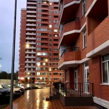 Квартира 49 метров с кухней 17 метров . Новый дом . Рассрочка . 1 взнос -11700уе