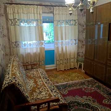 Сдам хорошую 1к ул. Космонавтов/Ген Петрова/парк Горького!