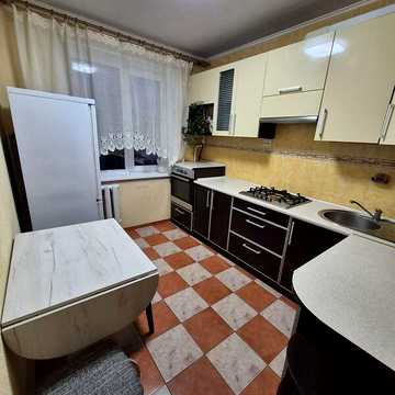Довгострокова оренда 3к Квартира Польова вулиця
