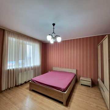 Здаю 1к квартиру 40 кв.м. біля гімназії, б-р Б. Хмельницького