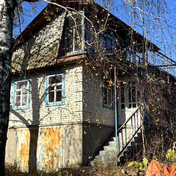 Продам трёхэтажную дачу с мансардой, террасой и гаражом!