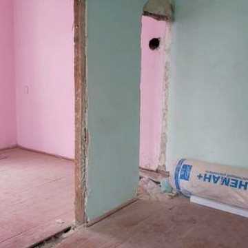 Двохкімнатна квартира в центрі м. Буськ Для неуважних-ціна в євро.Без торгу.
