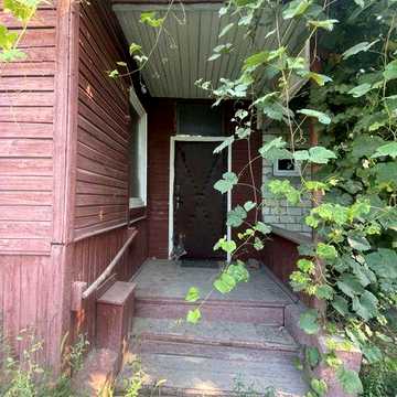 Продається частина будинку по пр.-ту Грушевського