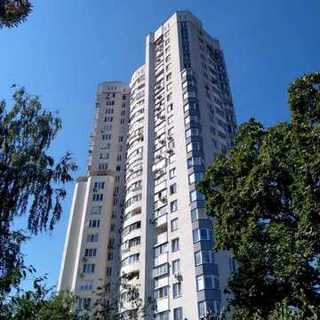 оренда 2-к.  Кубанської України,31а  метро Лісова Лесной массив Жукова