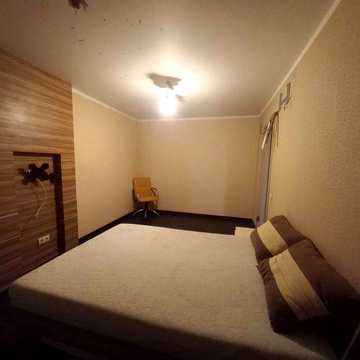 Продаю 1 кім кв-ру в Центрі, м. Історичний музей, вул. Садова. Продаю 1 ком.кв-ру в Центре