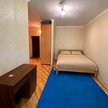 Оренда 1-кімнатної квартири біля Піскових Озер — Коновальця, 85